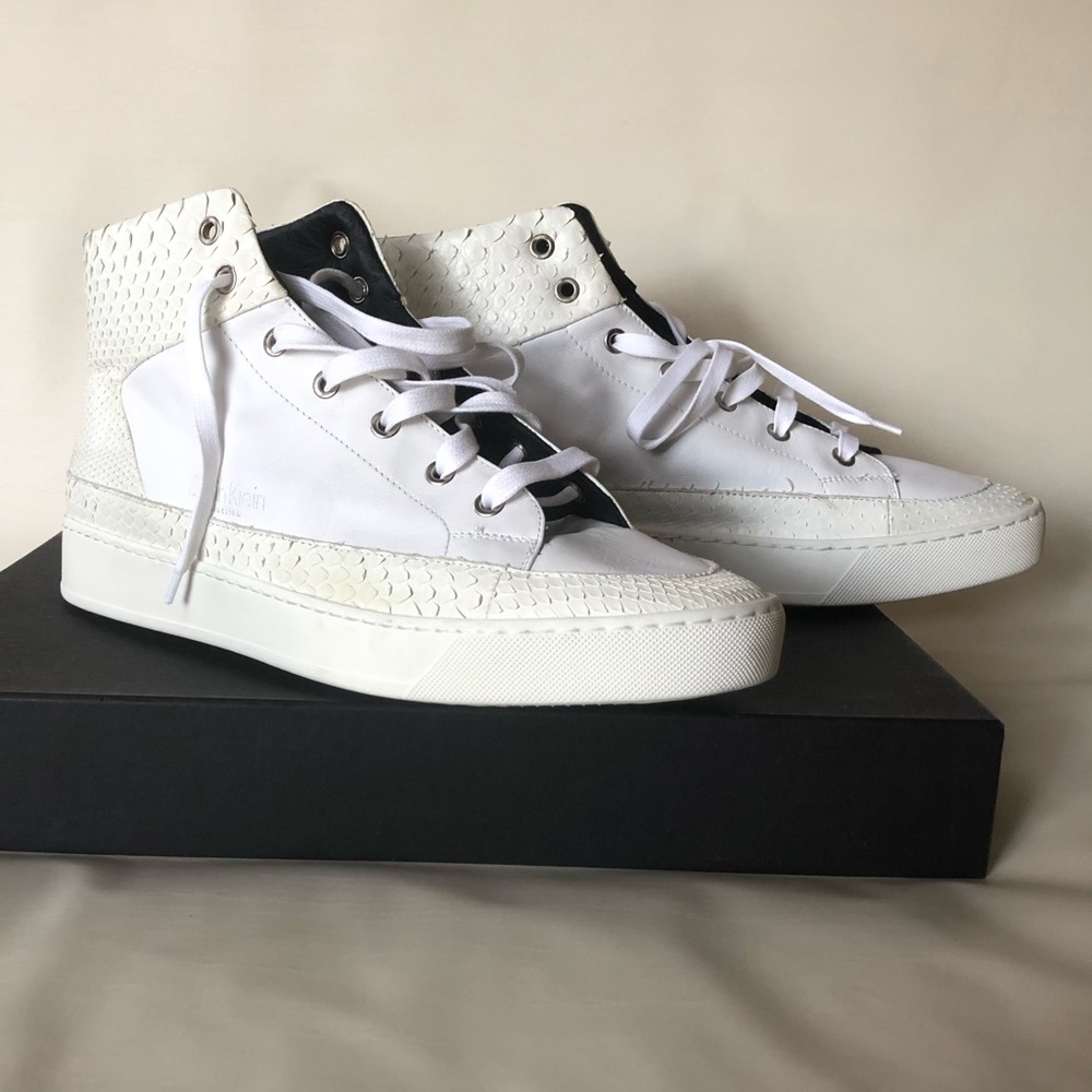 CALVIN KLEIN COLLECTION High Top Leather Sneakers